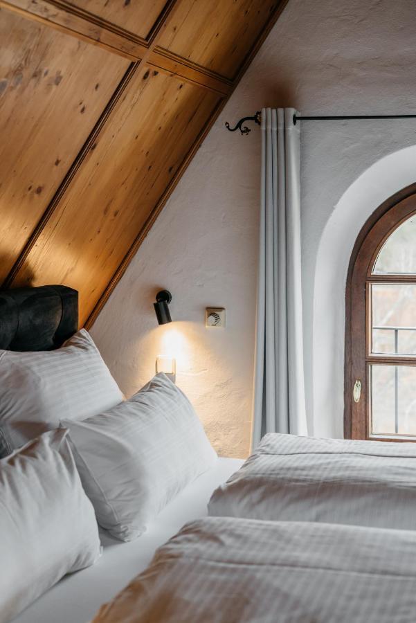 Hotel Riesengebirge Neuhof an der Zenn Bagian luar foto