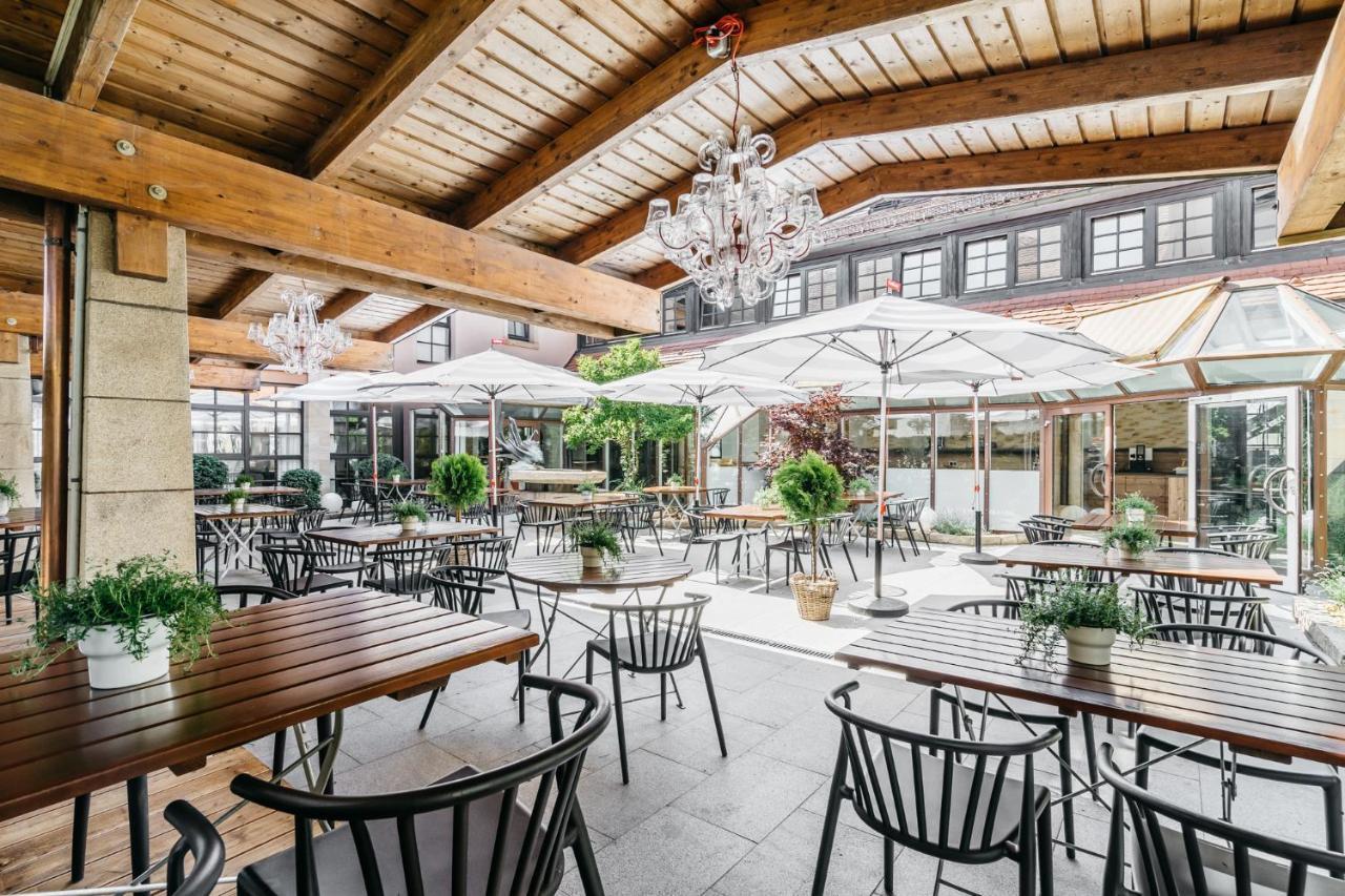 Hotel Riesengebirge Neuhof an der Zenn Bagian luar foto