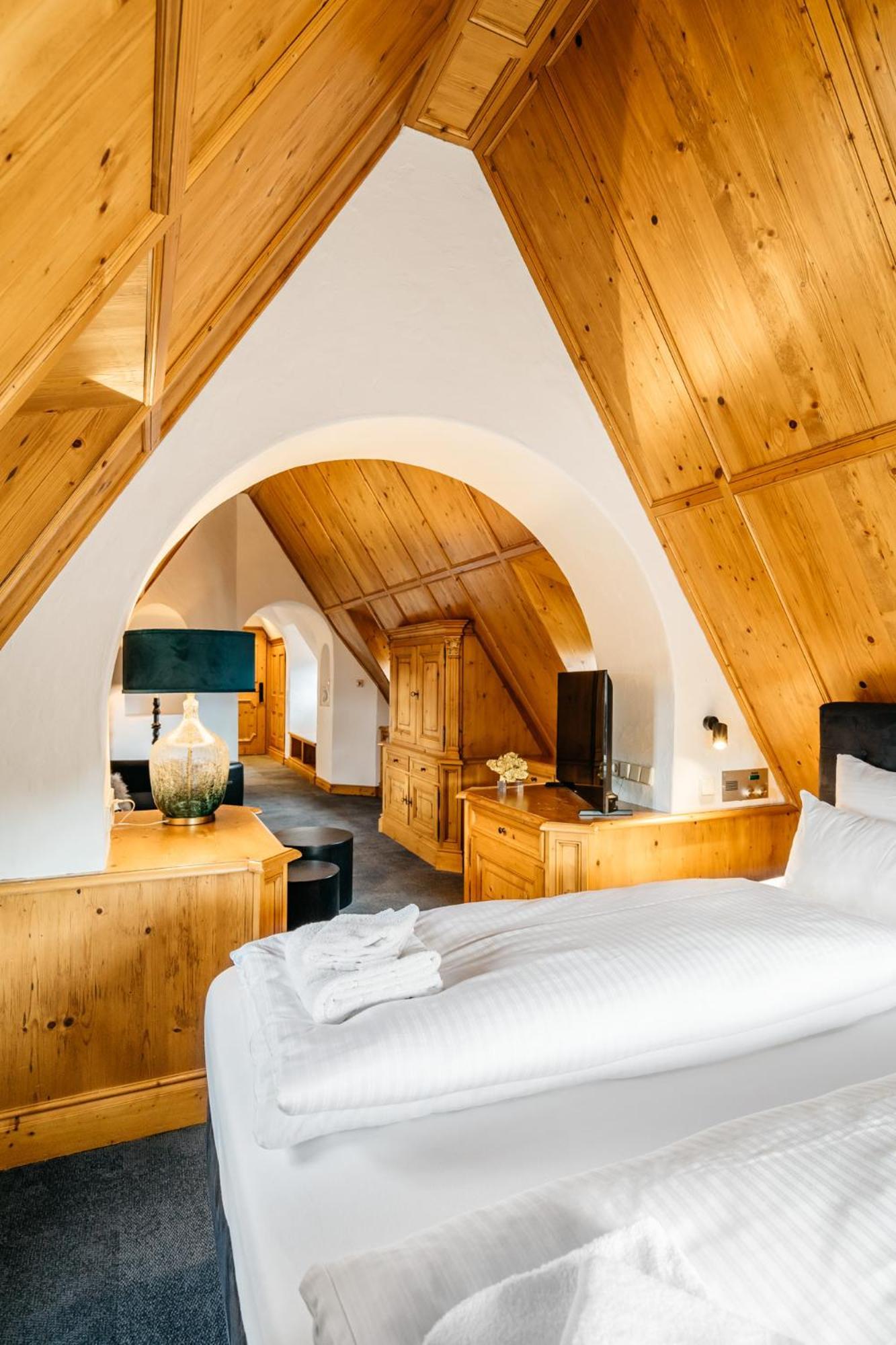 Hotel Riesengebirge Neuhof an der Zenn Bagian luar foto